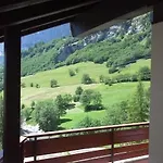 Alpenblick-leukerbad-therme