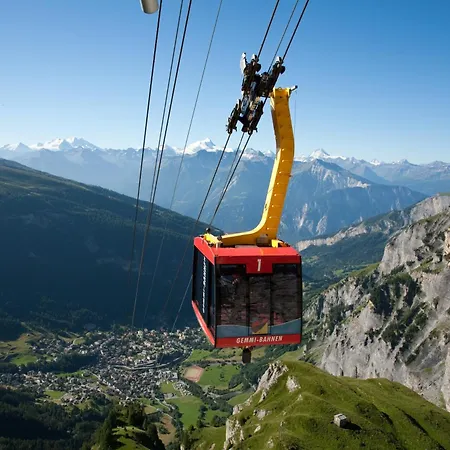 Alpenblick-leukerbad-therme ホテル ロイカーバード