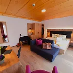Hotel Alpenblick-leukerbad-therme Leukerbad